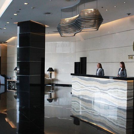 The Alpha Suites San Pedro Makati Exterior foto